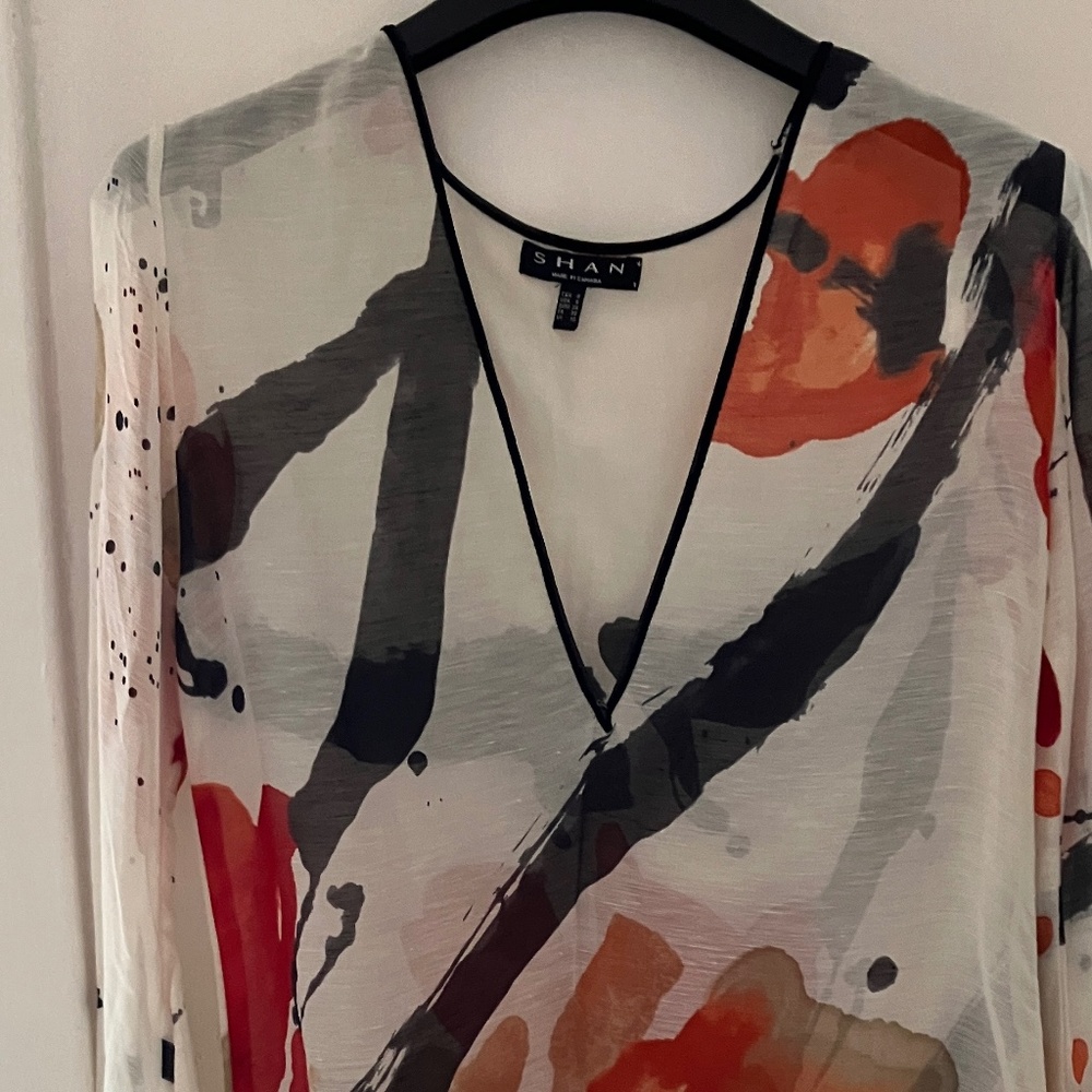 NEW SHAN ABSTRACT FLORAL Linen Beach Tunic